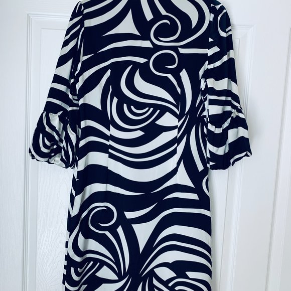 Dress 100% Silk Geometric Pattern - Picture 5 of 12